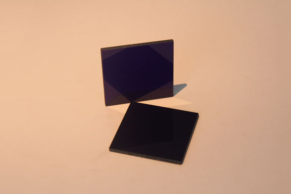 紫色玻璃